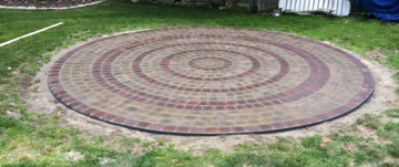 Circular Patio of pavers